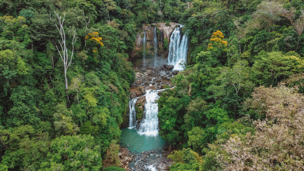 nauyaca waterfalls costa rica