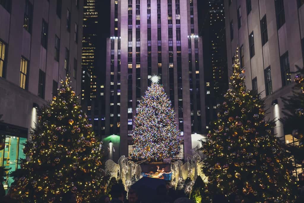 nyc christmas tree evening