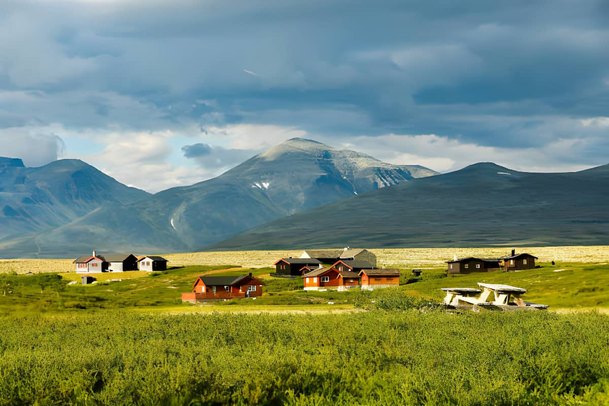 Mount Rondane 15 Best Guided Hiking Tours in Norway – 2024 Ultimate Guide