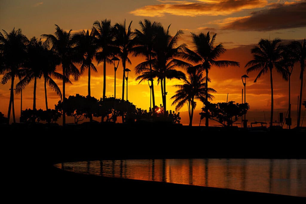 Sunset from Waikiki Beach, Honolulu, Oahu, Hawaii